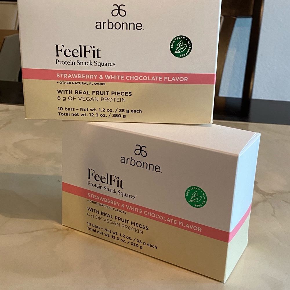 Arbonne FeelFit protein snack squares